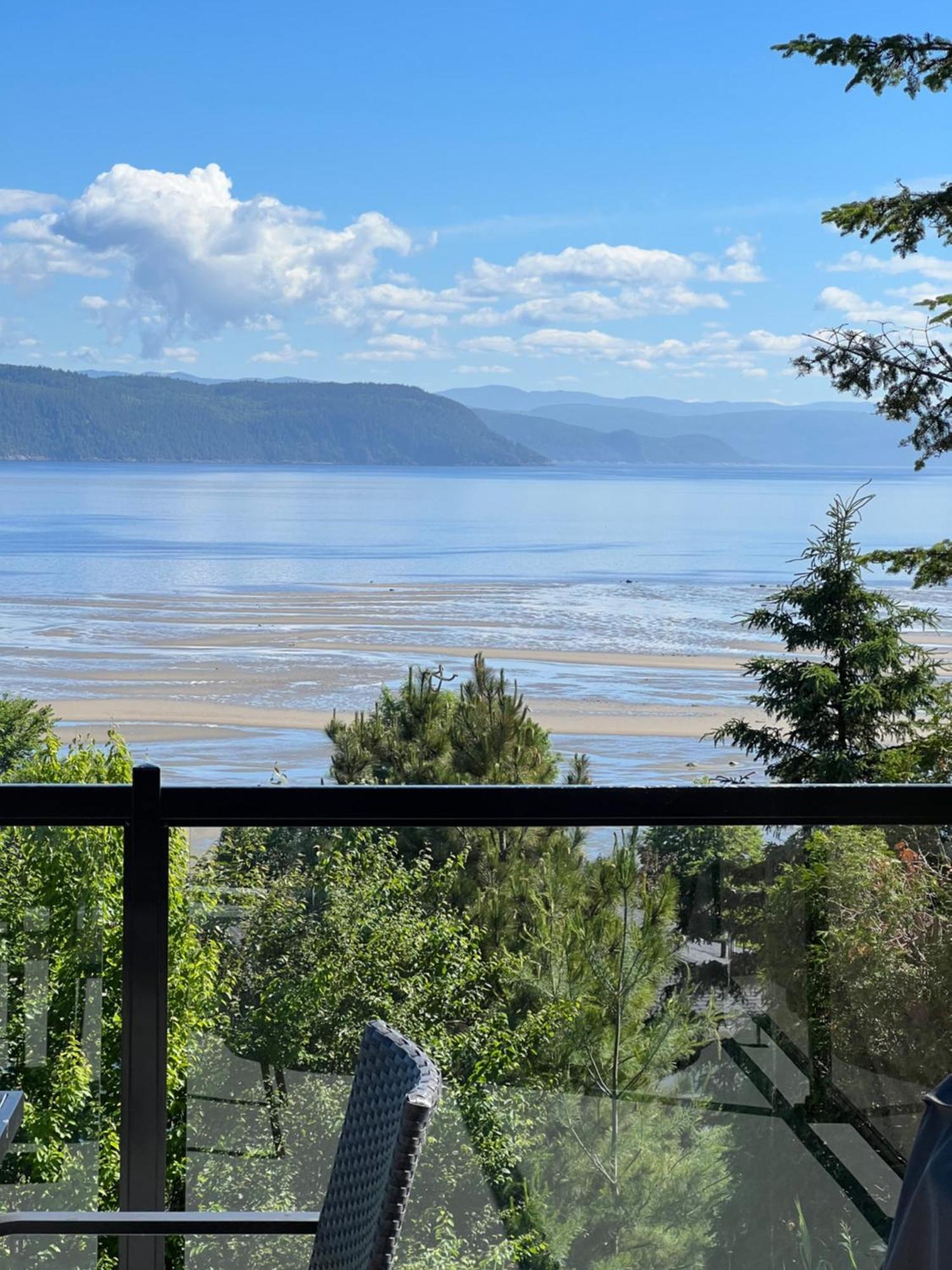 Magical Loft : Breathtaking View & Cozy Fireplace Chicoutimi Kültér fotó