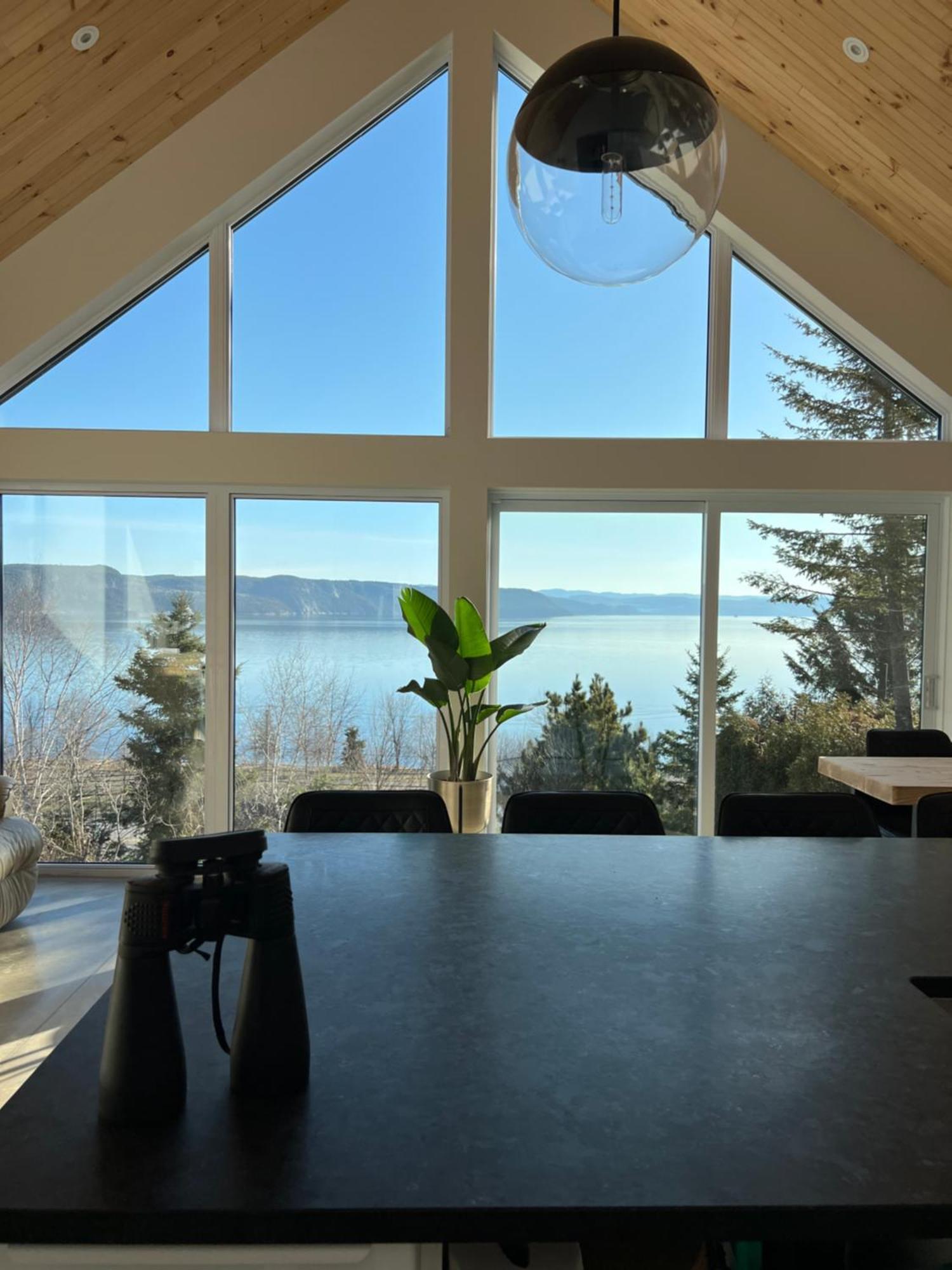 Magical Loft : Breathtaking View & Cozy Fireplace Chicoutimi Kültér fotó