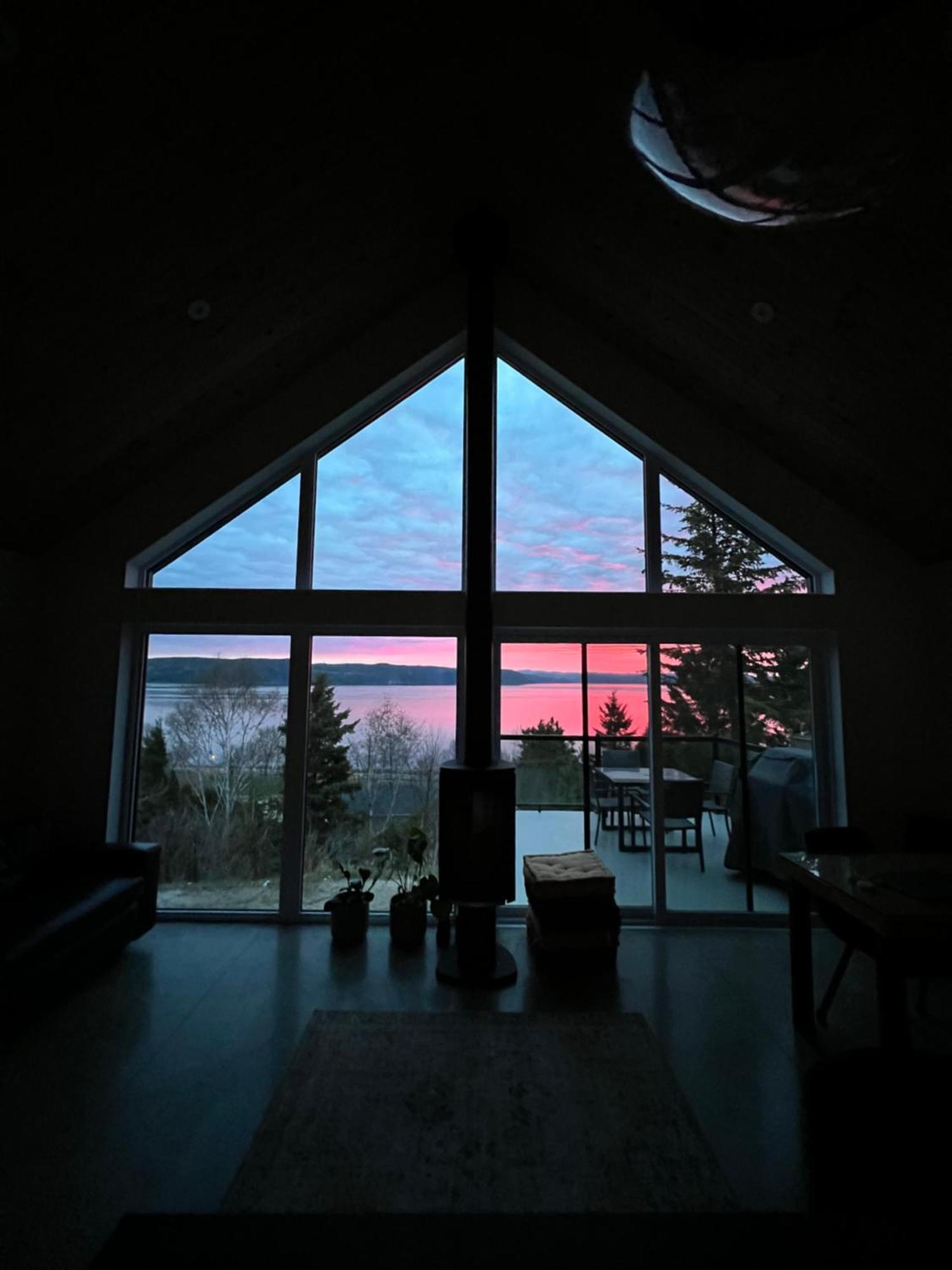 Magical Loft : Breathtaking View & Cozy Fireplace Chicoutimi Kültér fotó